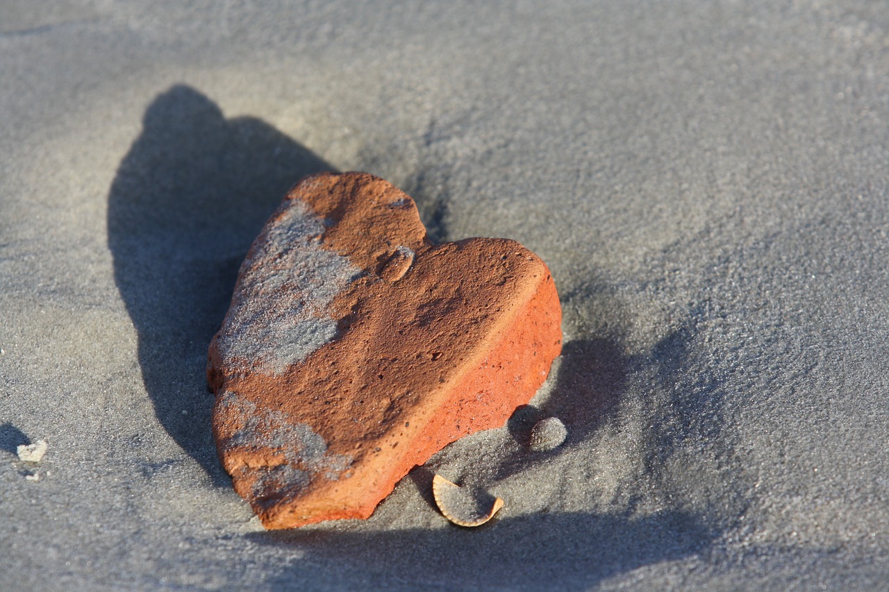Image - heart sea stone sand beach love