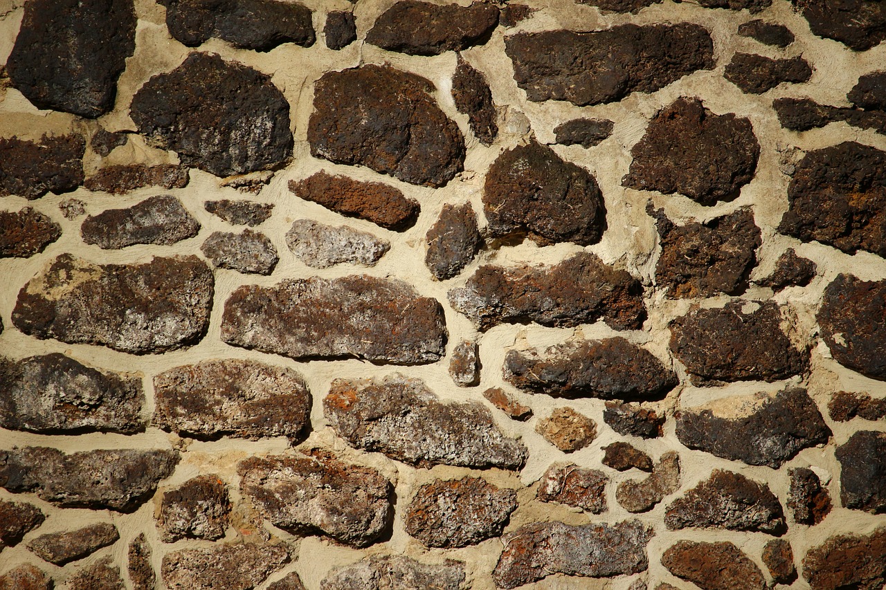 Image - wall stone rasenerz feilenmoos