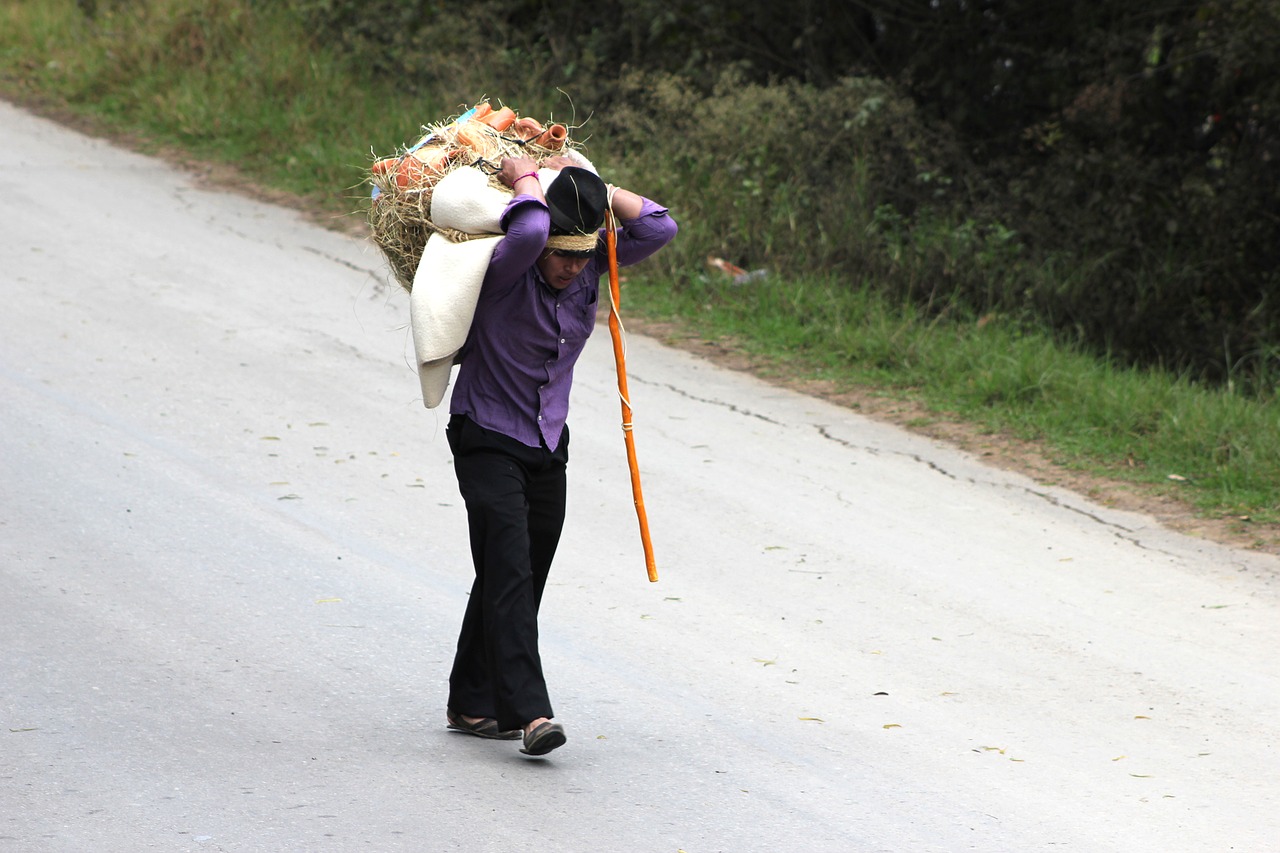 Image - peasant worker colombian field