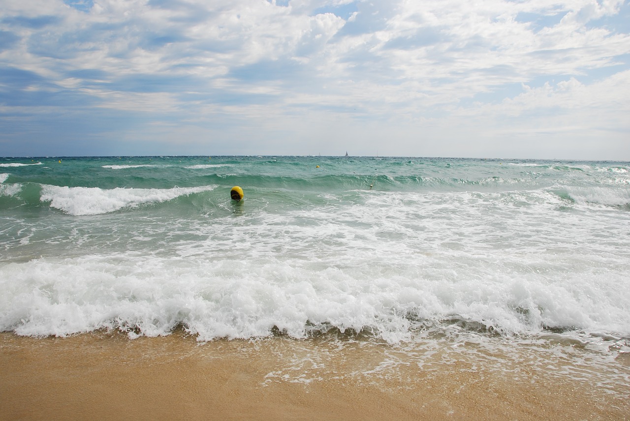 Image - sea waves beach water spray