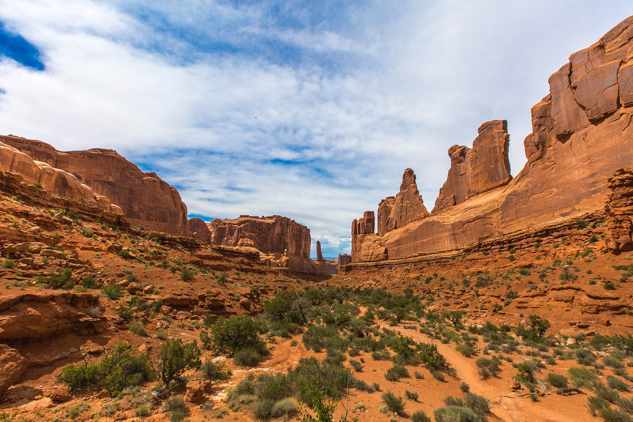 Image - utah arches park avenue stone