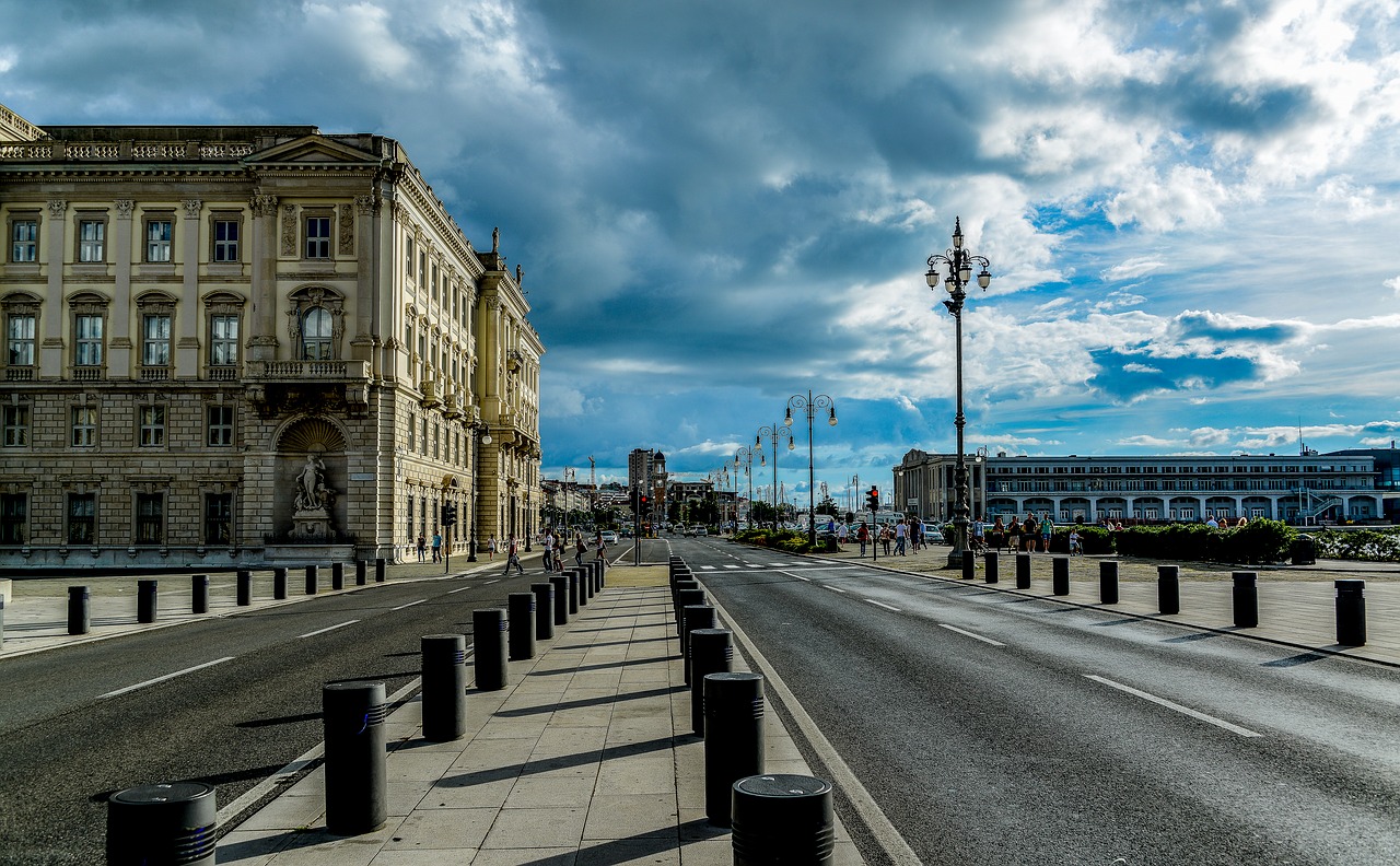 Image - trieste landscape piazza road