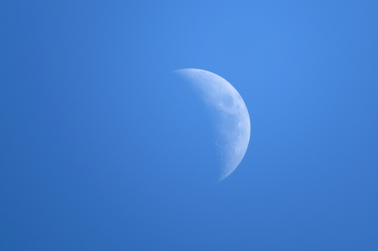 Image - moon sky moon at night half moon