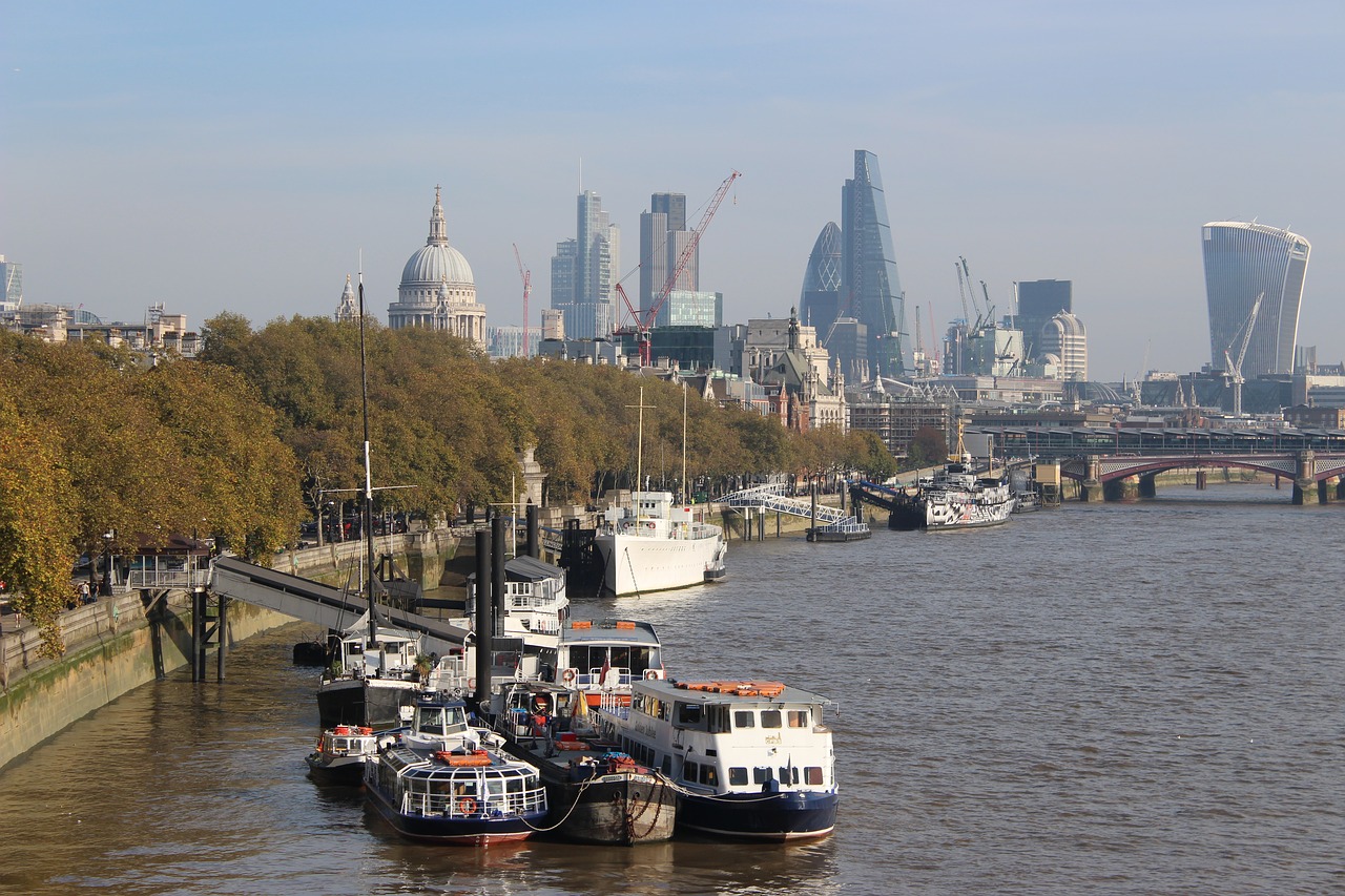 Image - thames transport river water