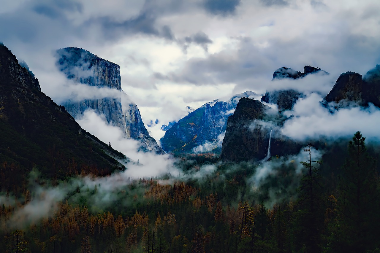 Image - yosemite national park valley