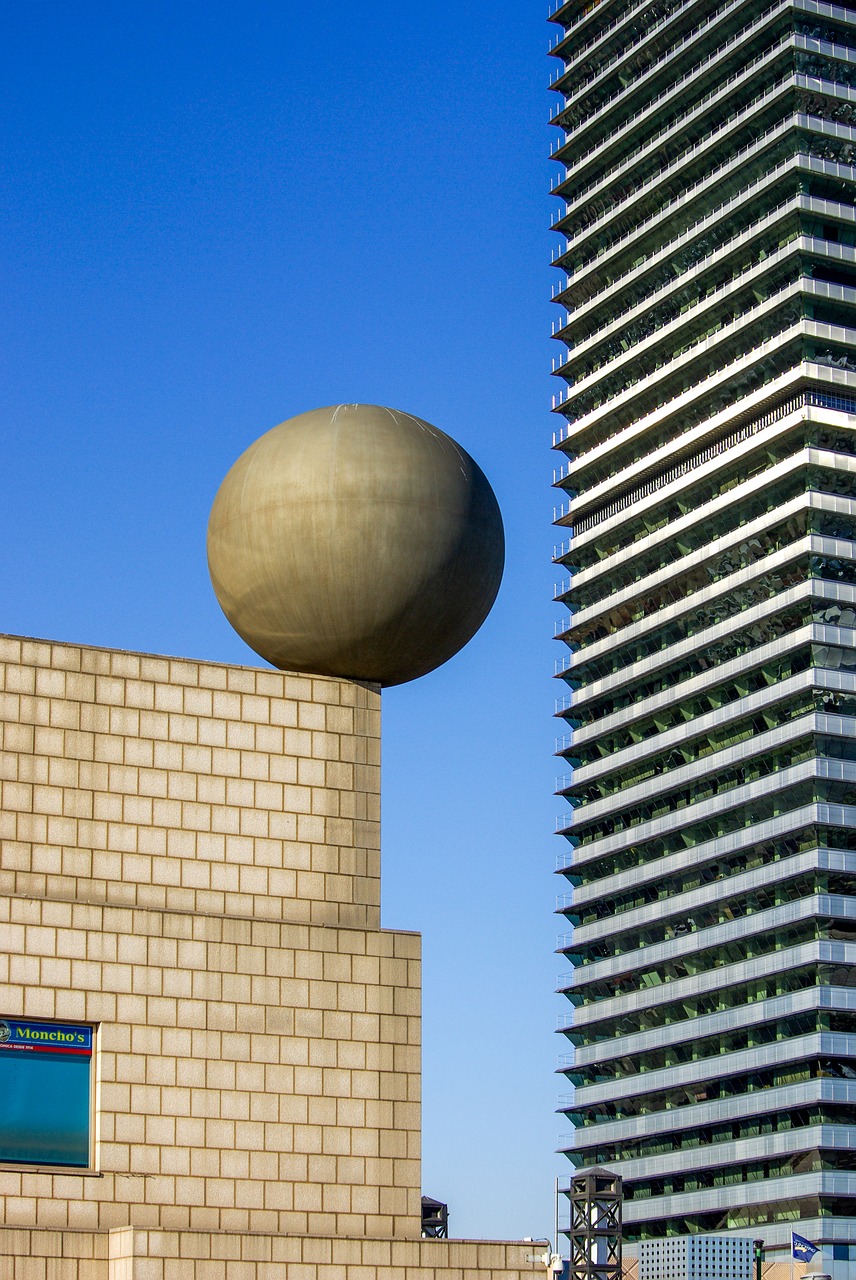 Image - barcelona building glass modern