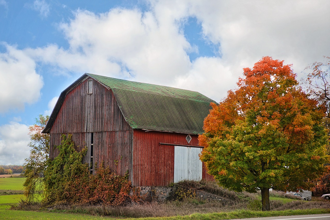 Image - red barn autumn fall rustic barn