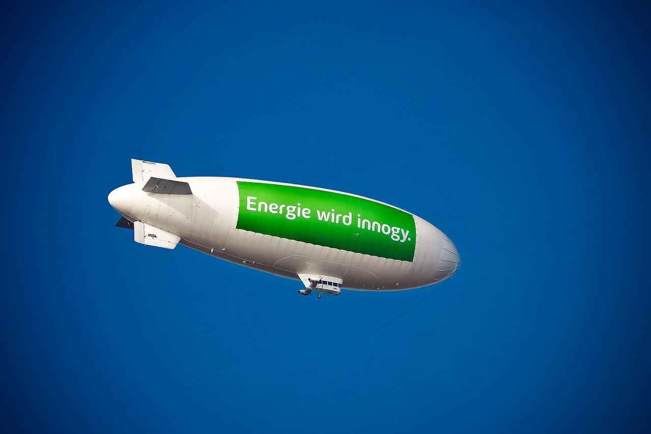 Image - zeppelin airship aircraft sky fly