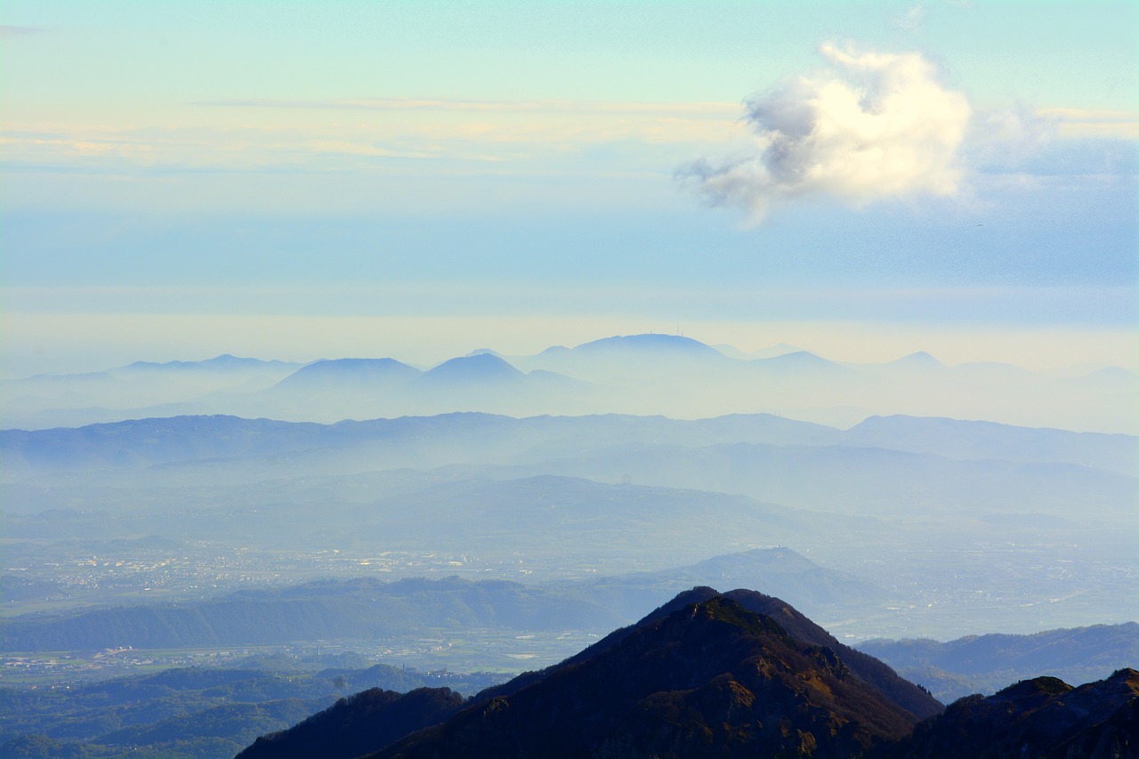 Image - clouds mountains fog distance