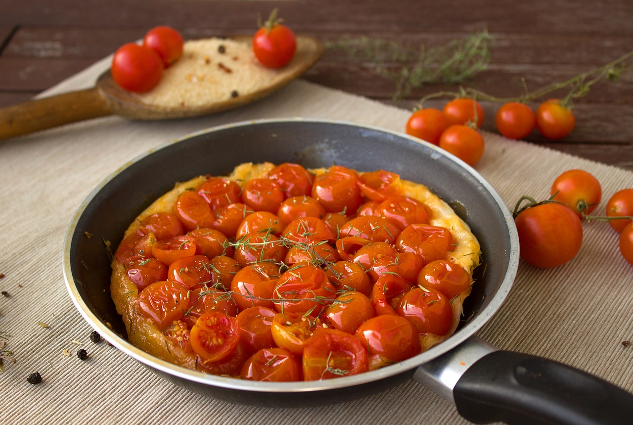 Image - tomatoes puff pastry tarte cake