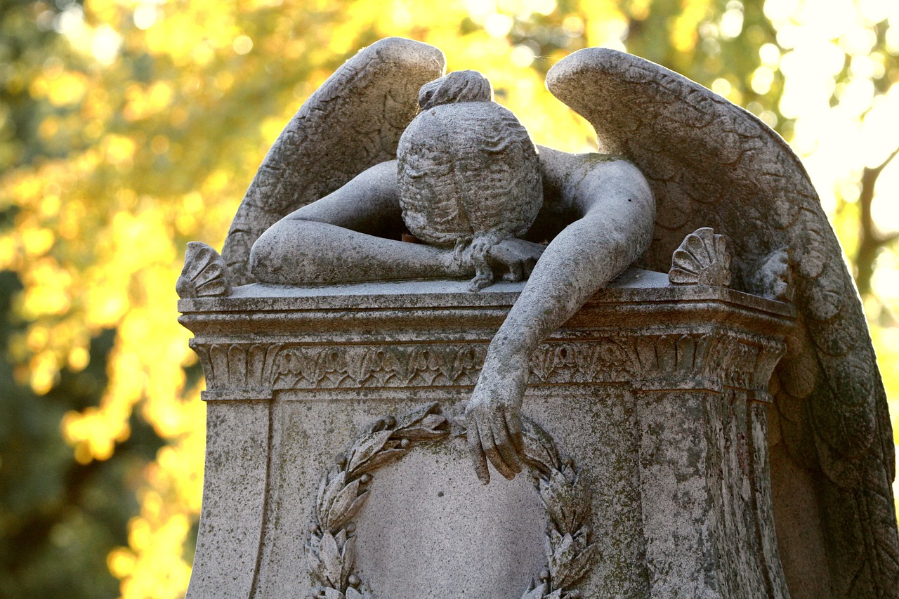 Image - angel headstone cemetery grave