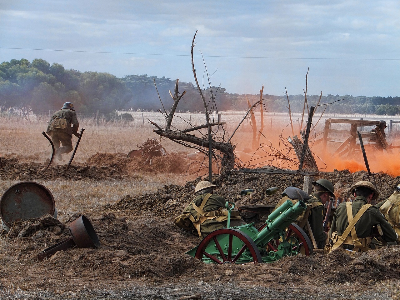 Image - war reenactment battle soldiers