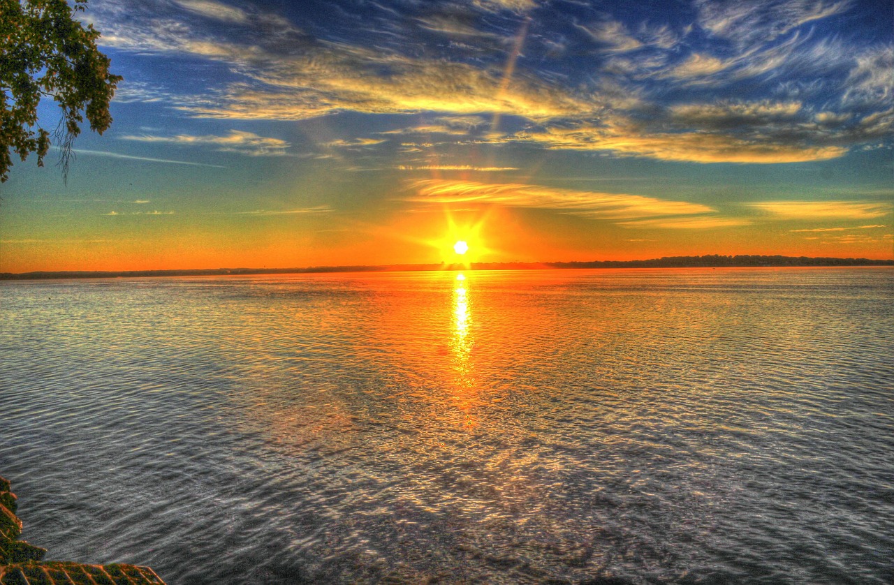 Image - sunrise lake water scenic