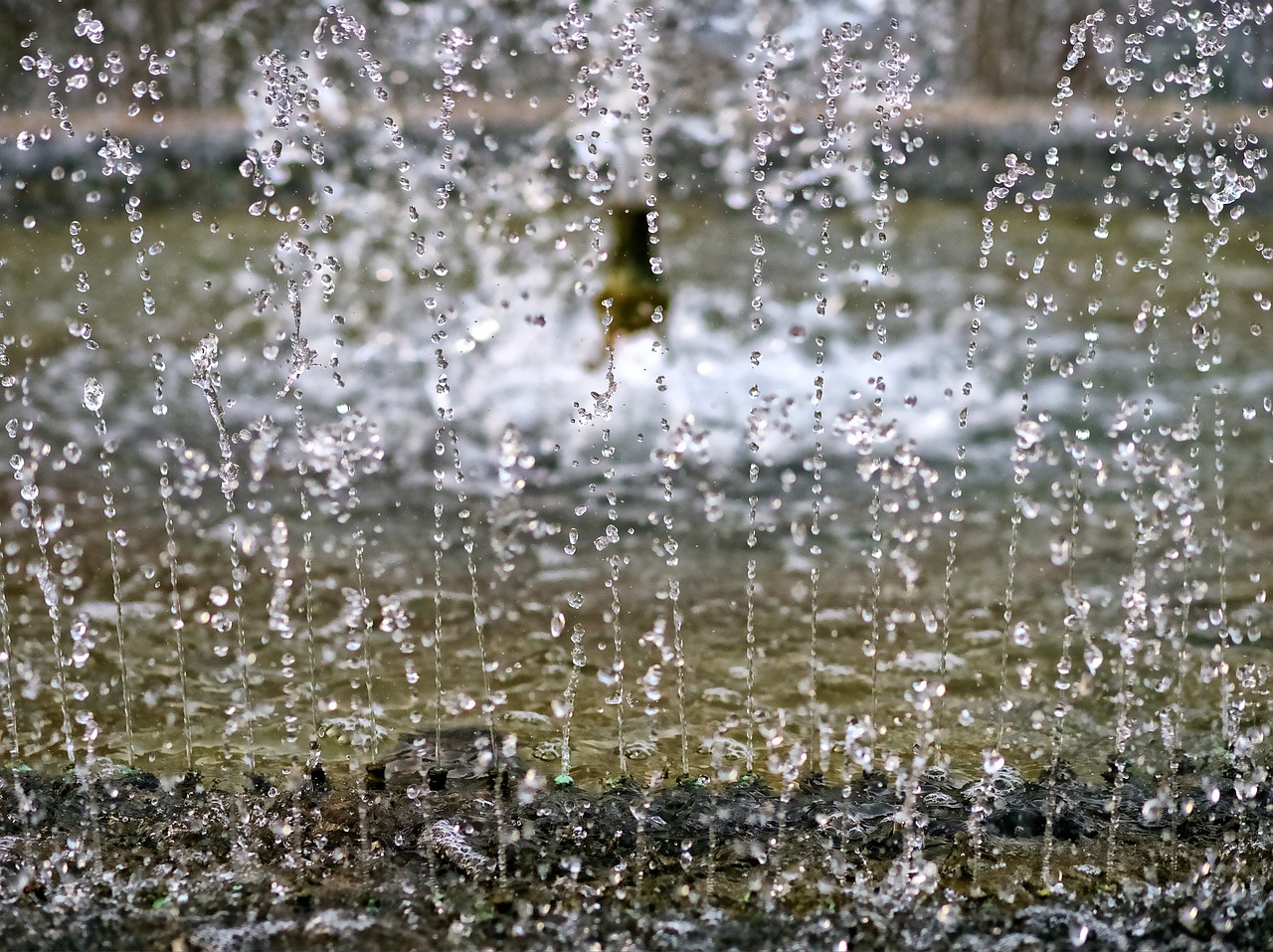 Image - fountain drop droplet splash water