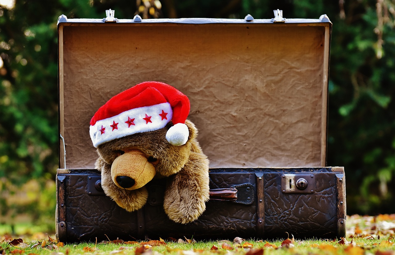 Image - christmas luggage antique teddy