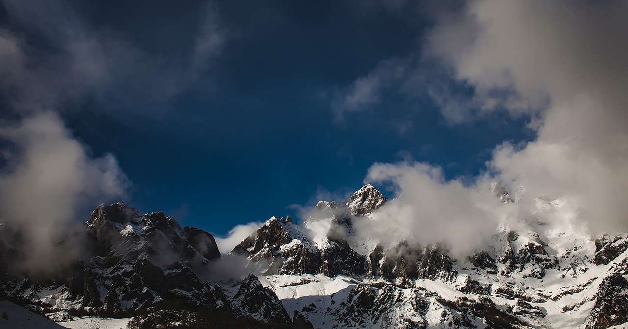 Image - spain mountains snow winter