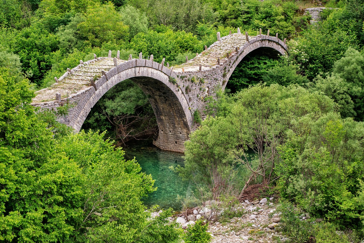 Image - beautiful landscape bridge green