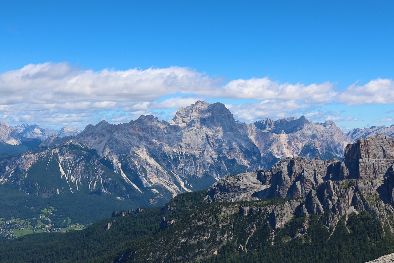 Image - italy dolomites europe mountain