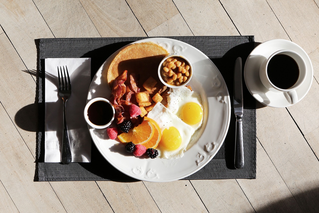 Image - blackberries breakfast caffeine