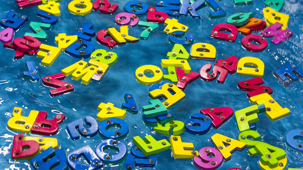 Image - color alphabet plastic children