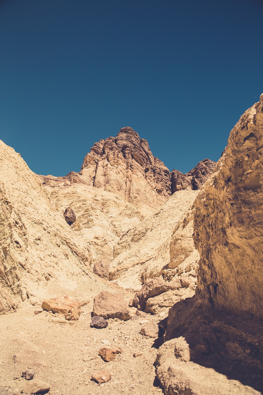 Image - arid barren desert rock formation