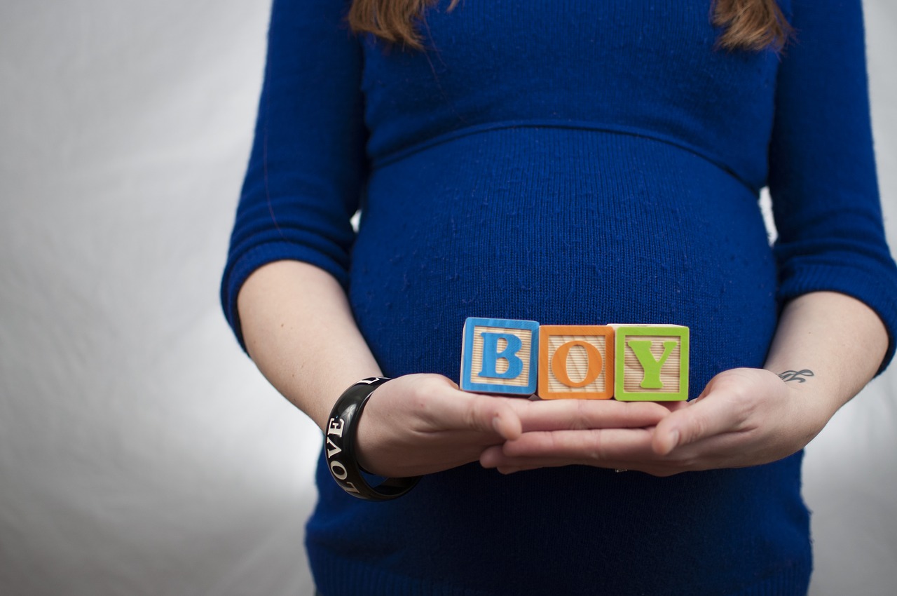 Image - alphabet blocks hands mother