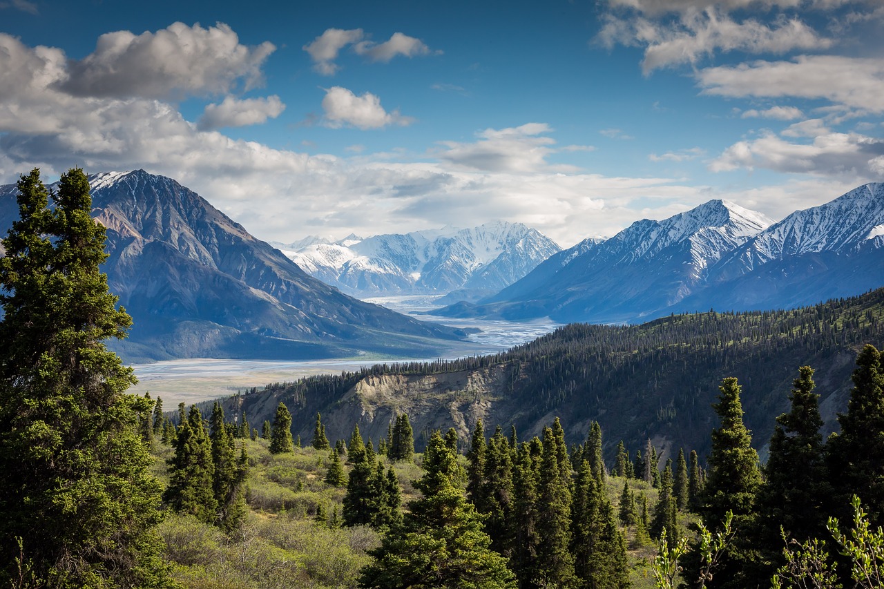 Image - clouds landscape mountain range