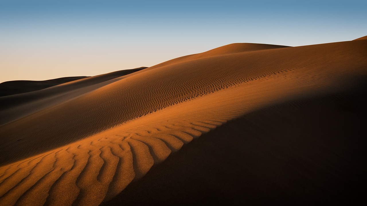 Image - adventure barren dawn desert dry