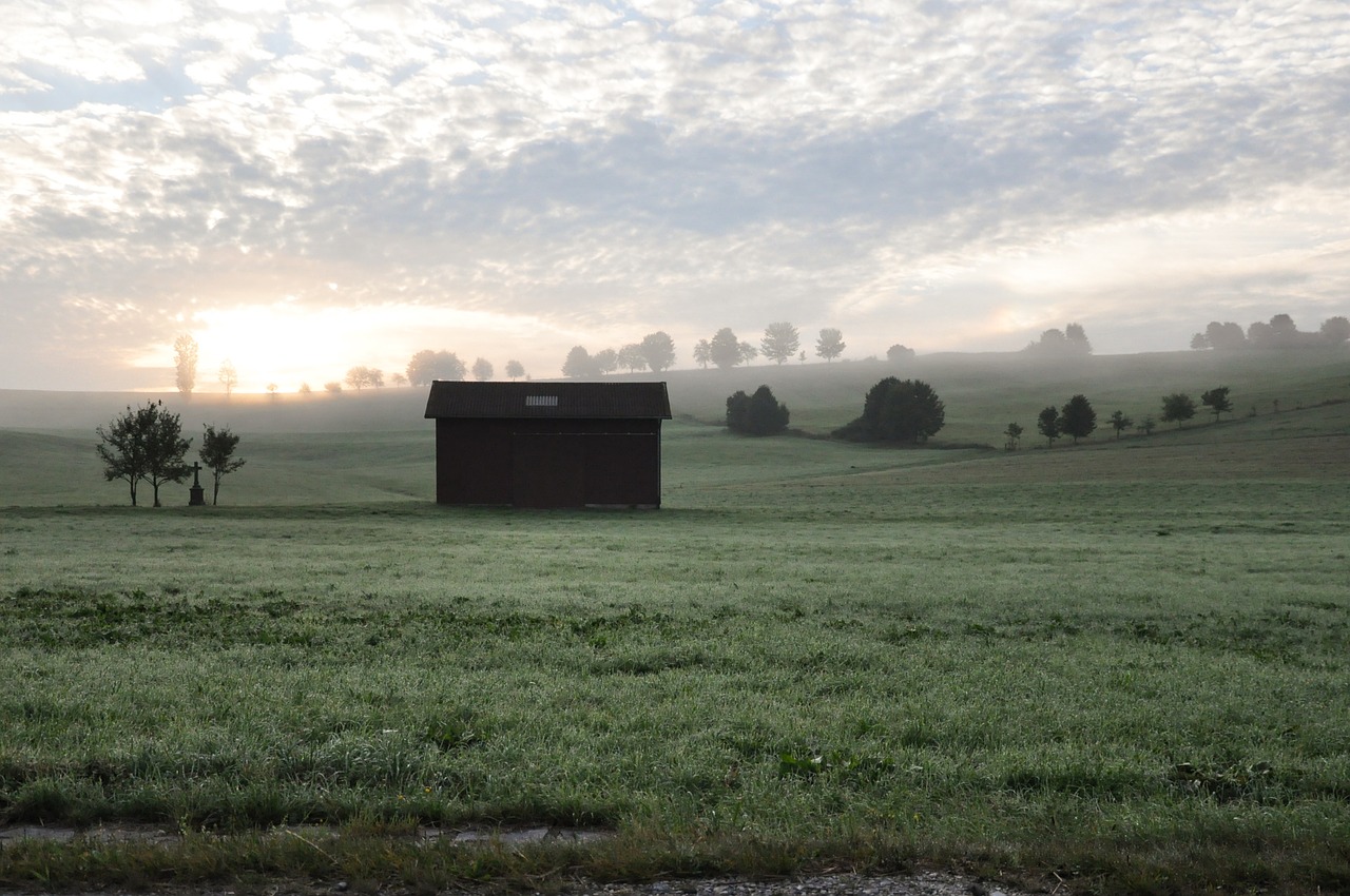 Image - barn countryside farm field grass