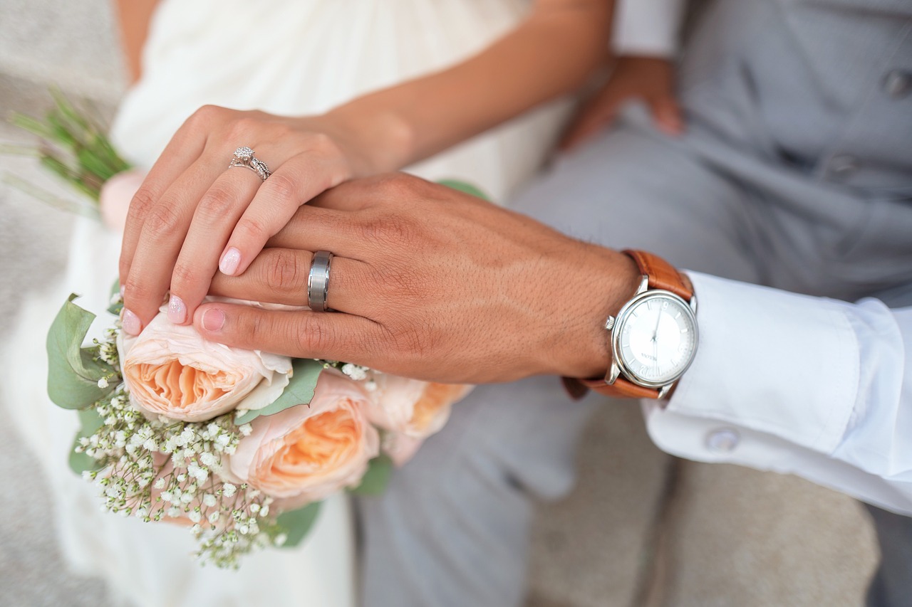 Image - bride couple groom hands