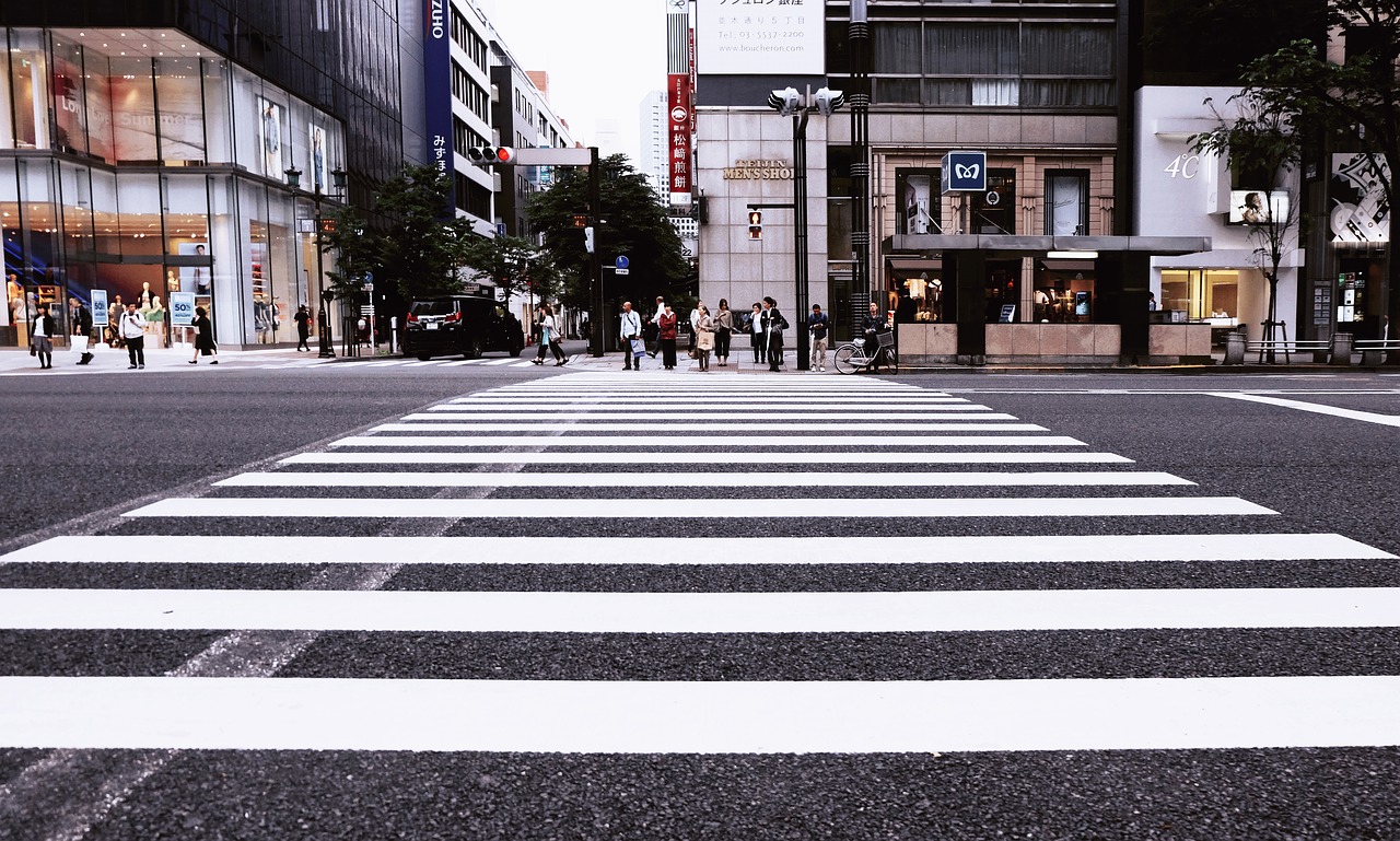 Image - buildings city crossing