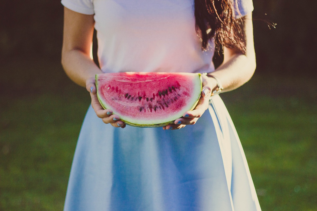 Image - female fruit hands person