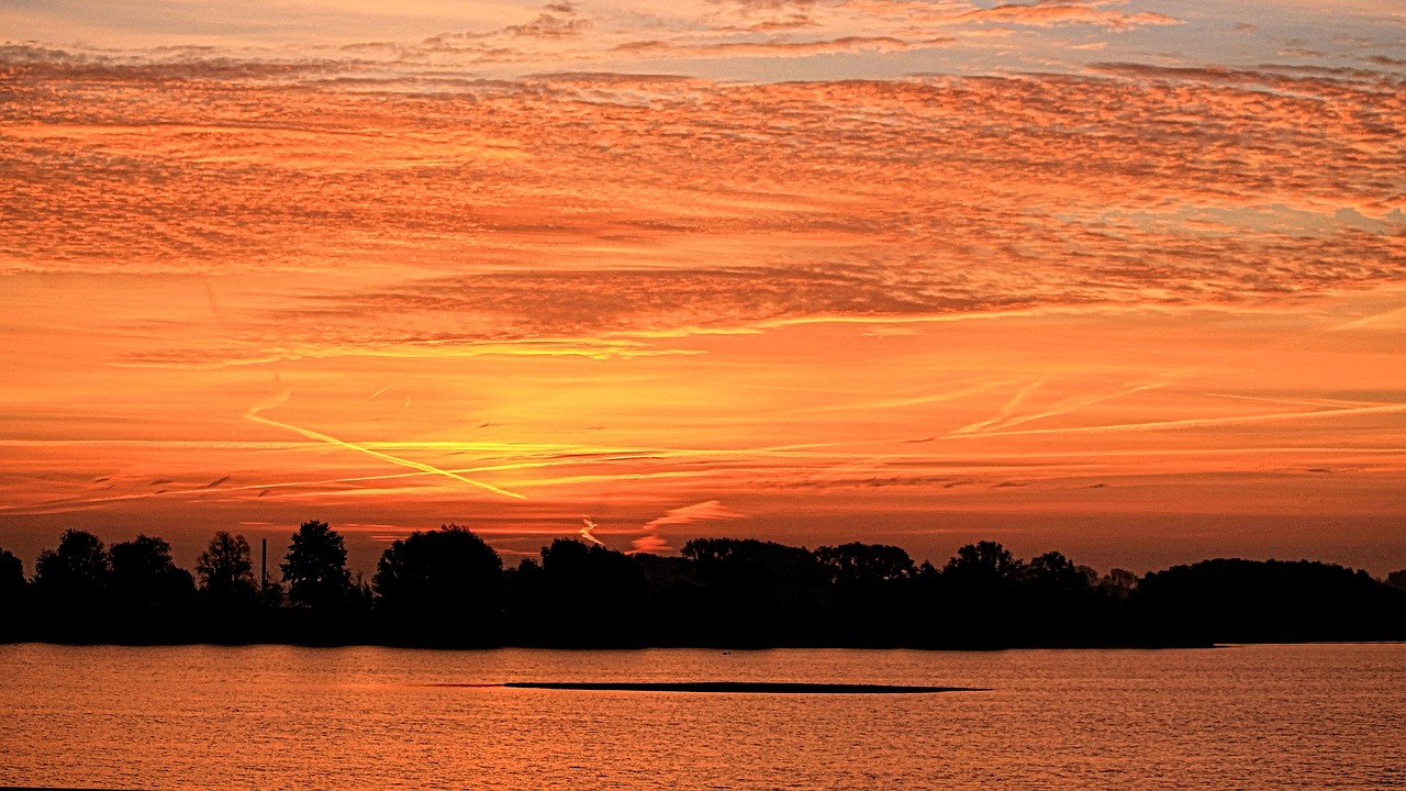 Image - sunrise skies sky rays flicker