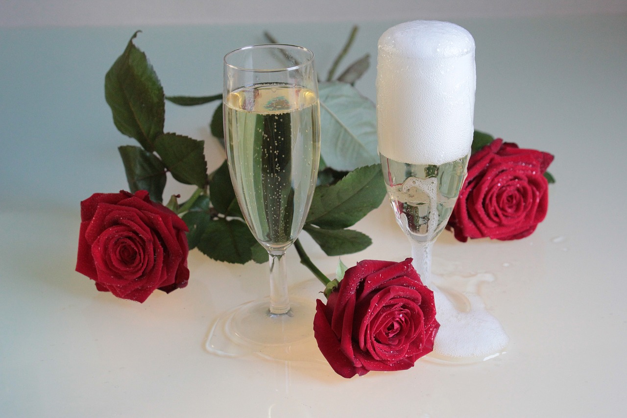 Image - roses champagne drink temptation