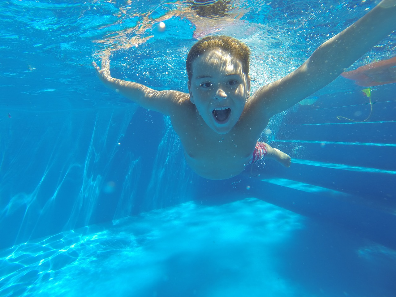 Image - summertime swimming swimming pool