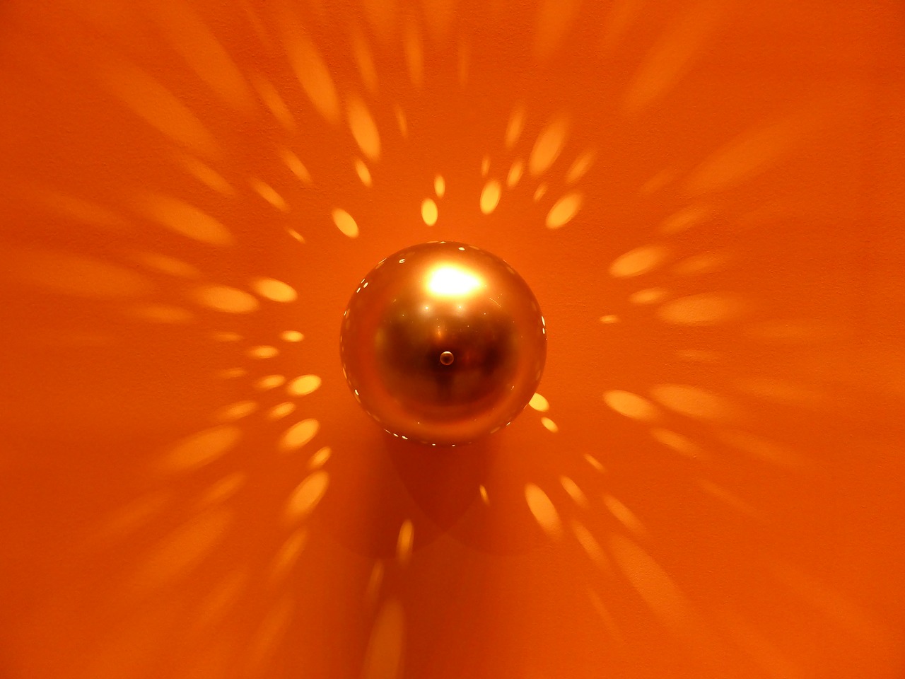 Image - lamp light orange christmas bauble