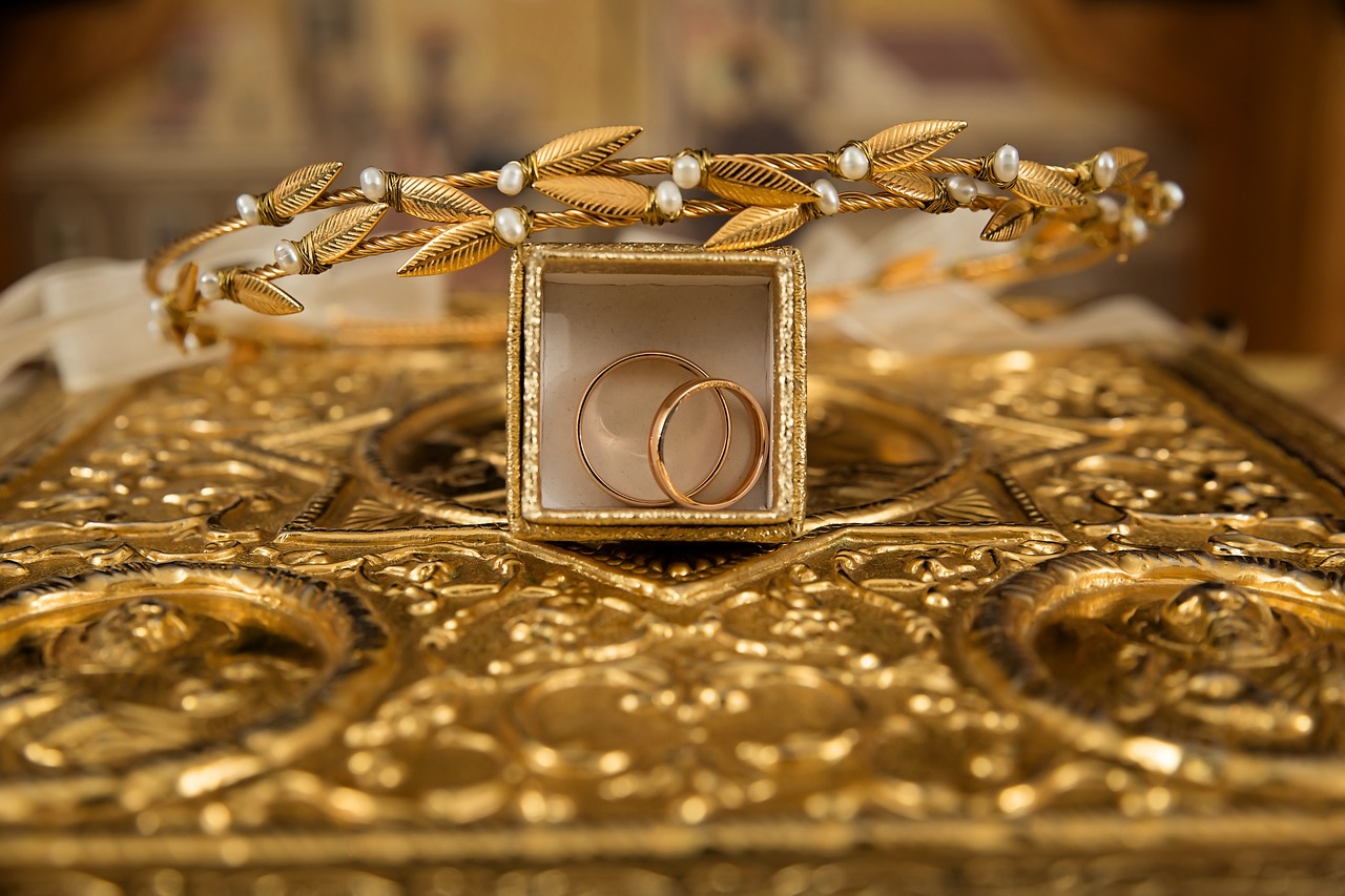 Image - ceremony gold rings orthodox