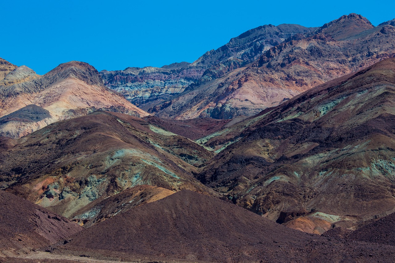 Image - badlands barren desert hills