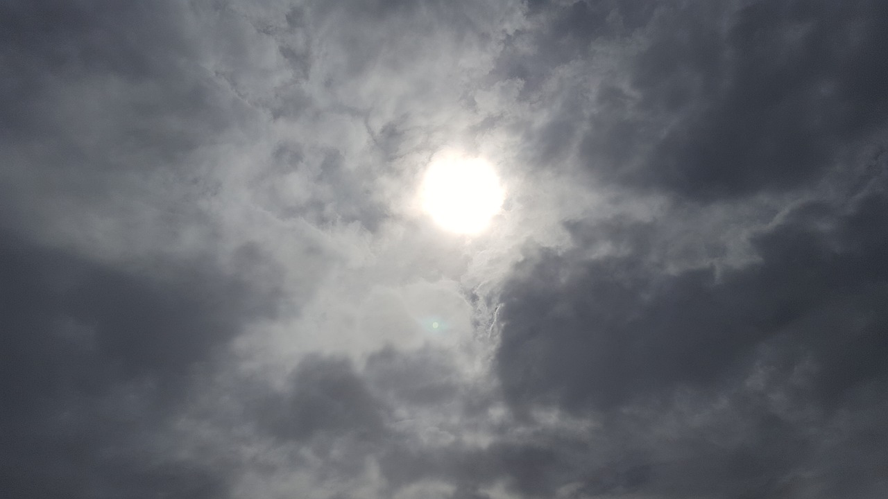 Image - beach bright clouds sun