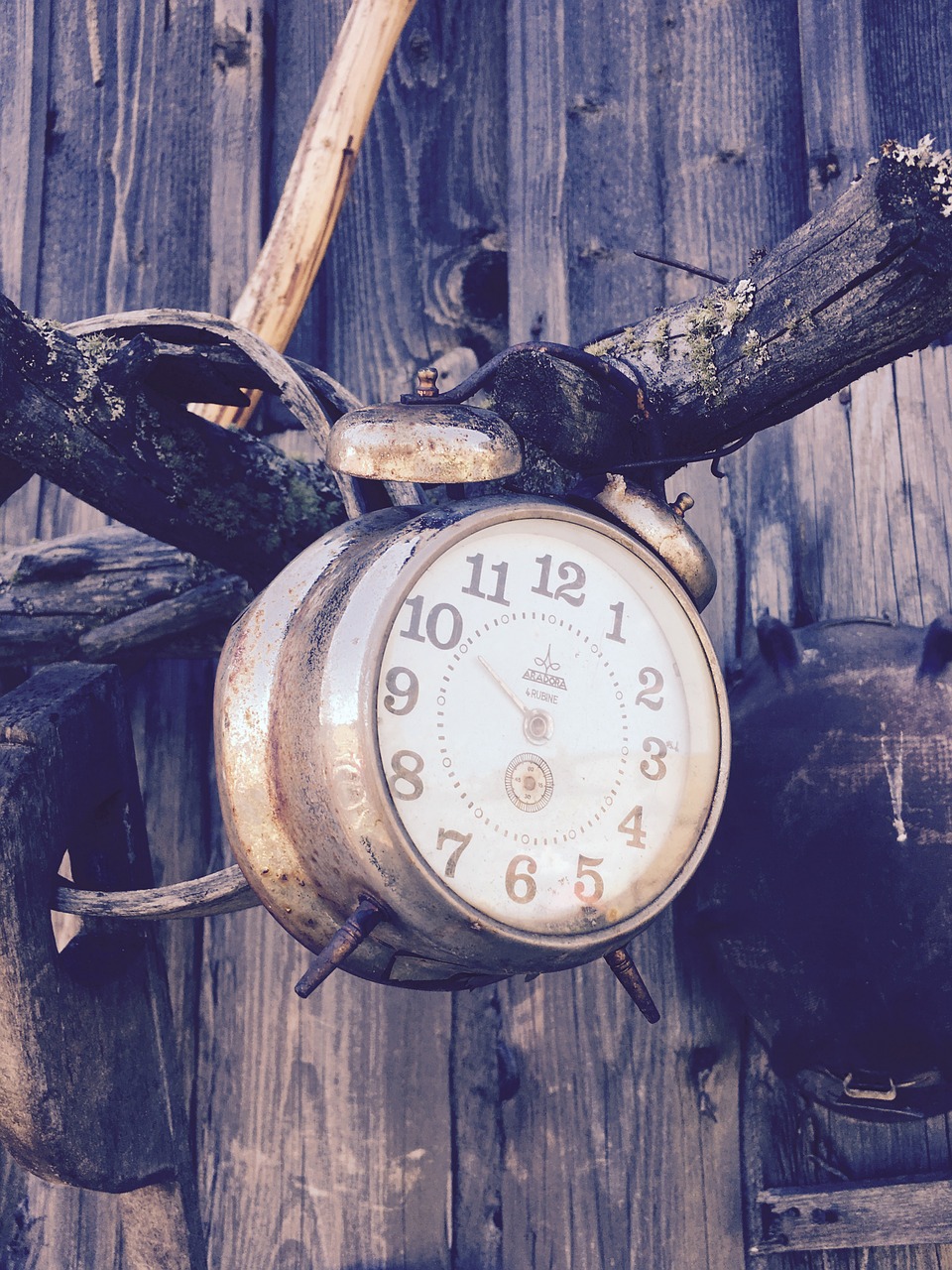 Image - alarm clock antique classic clock