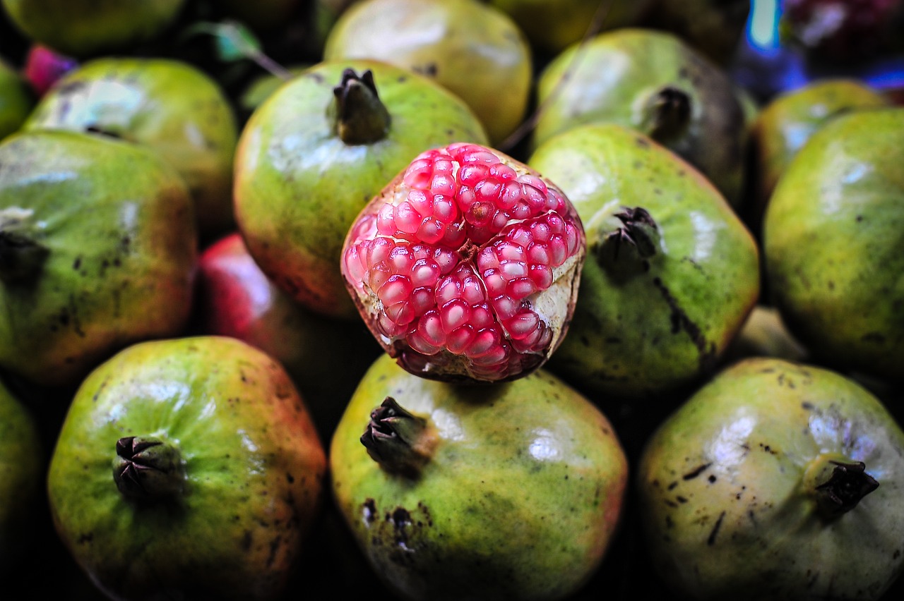 Image - asia food fruit green market red