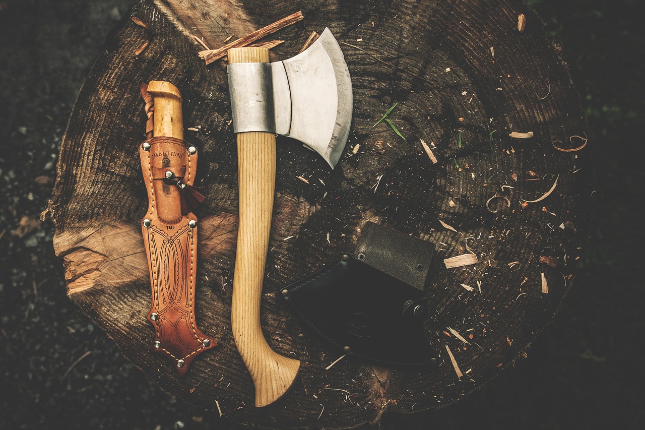 Image - axe campingmesser knife retro log