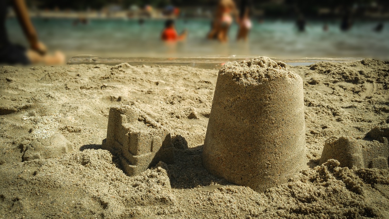 Image - beach lake sand sandcastles