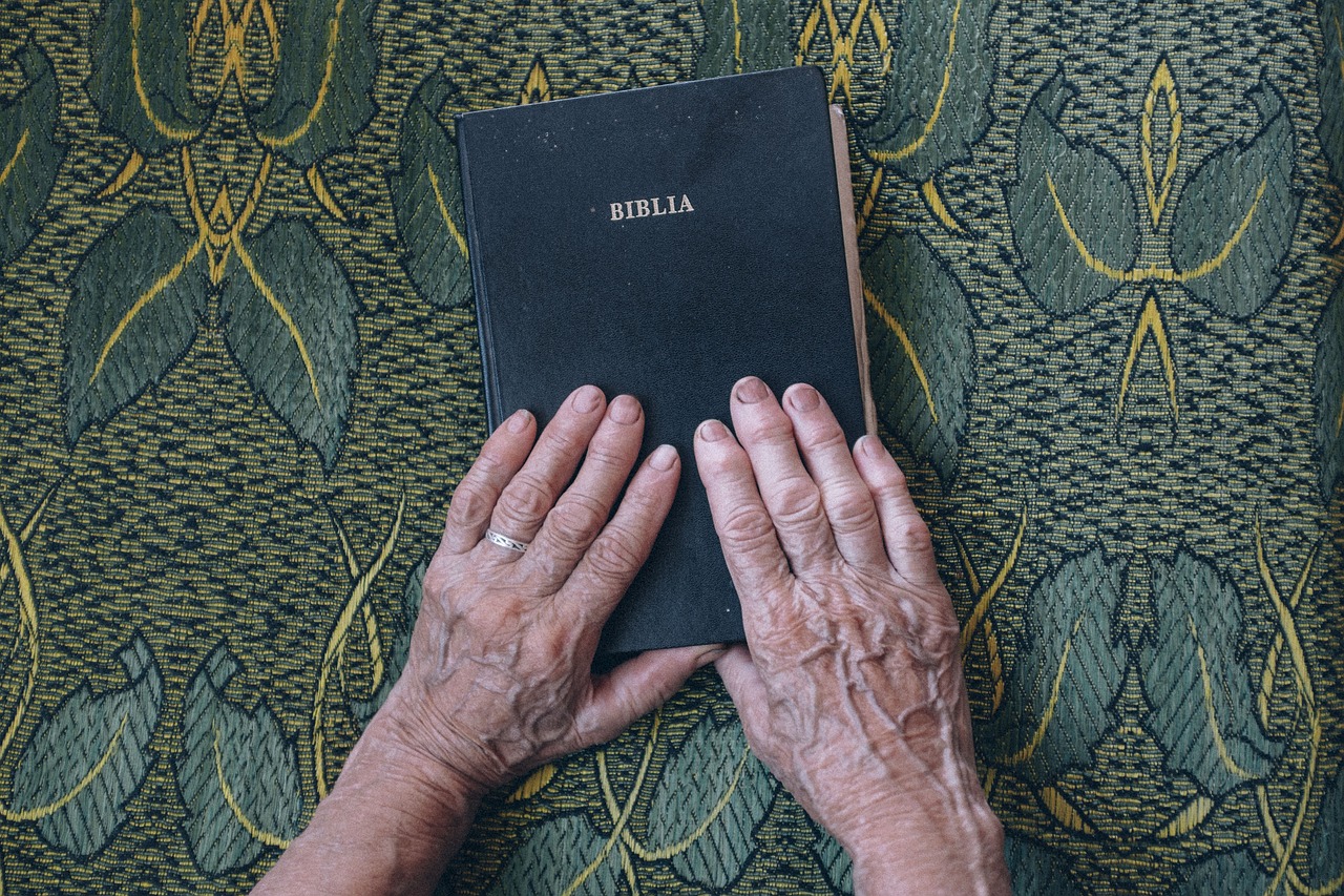 Image - bible book design elderly fingers