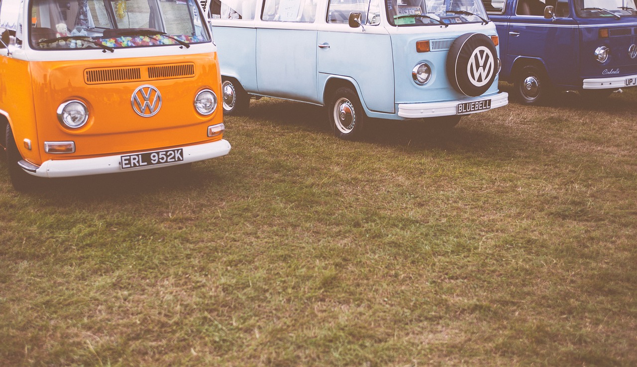 Image - buses colour field vans