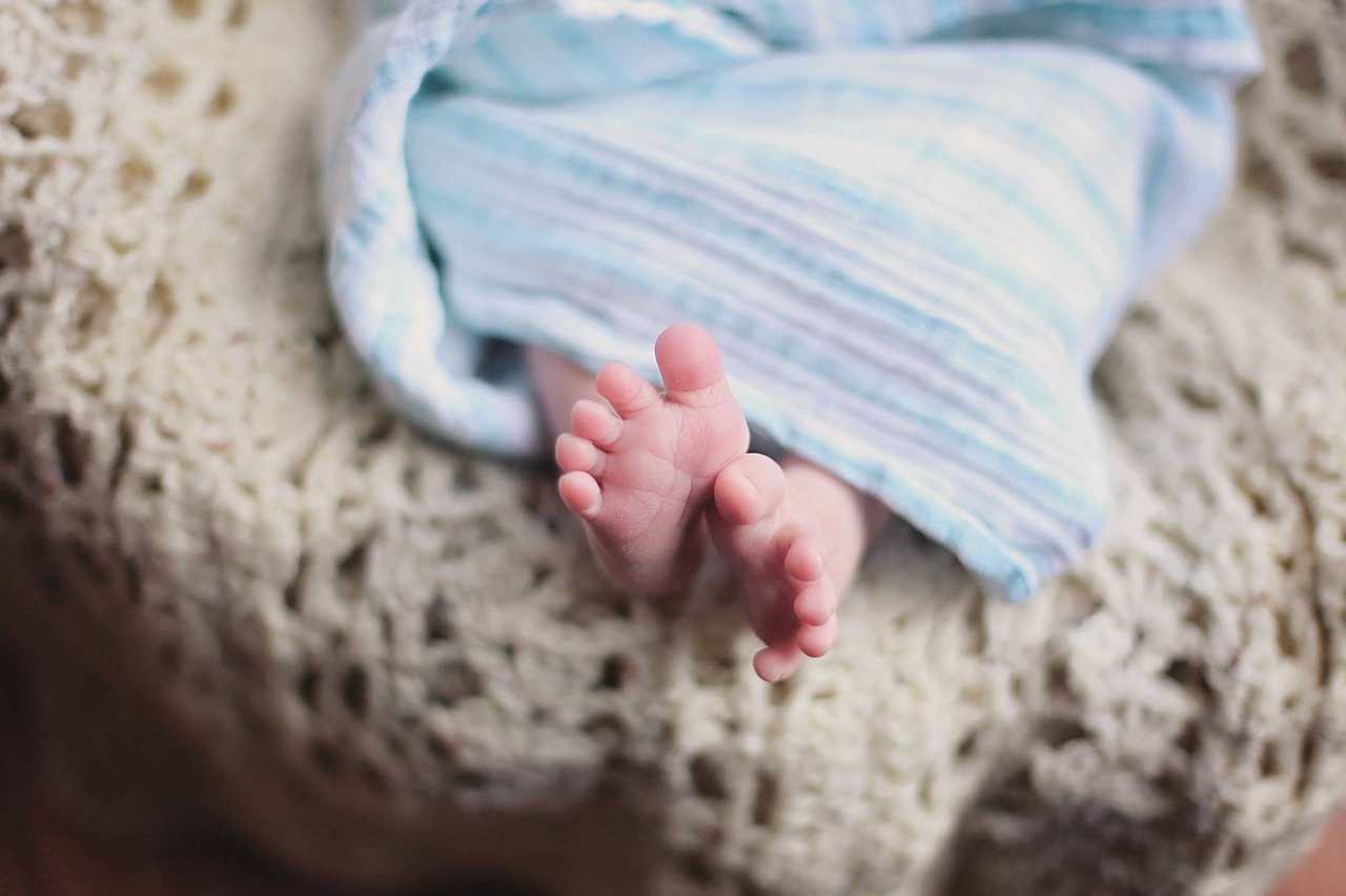 Image - baby baby feet blanket child