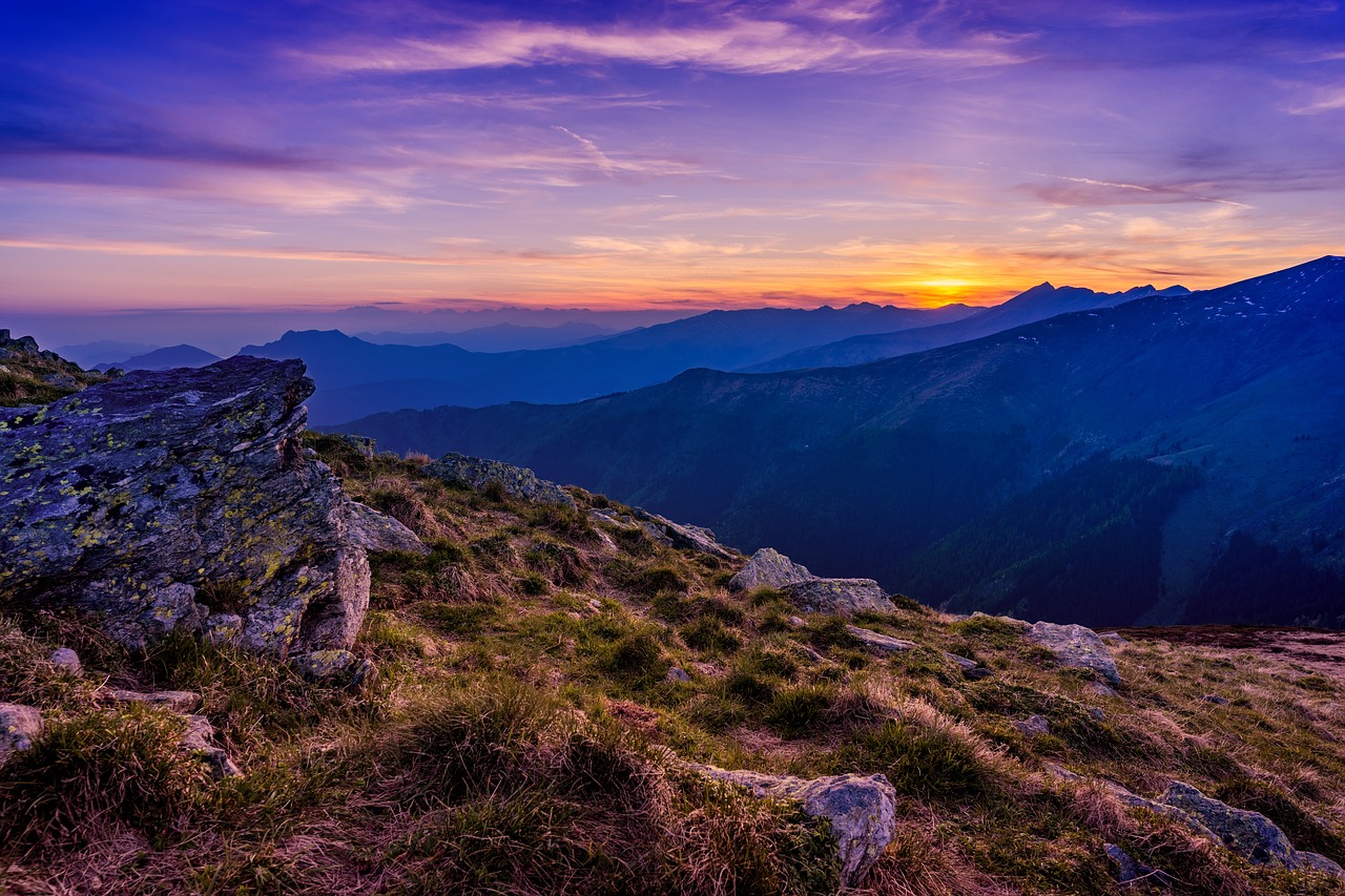 Image - cloud dawn golden hour grass high