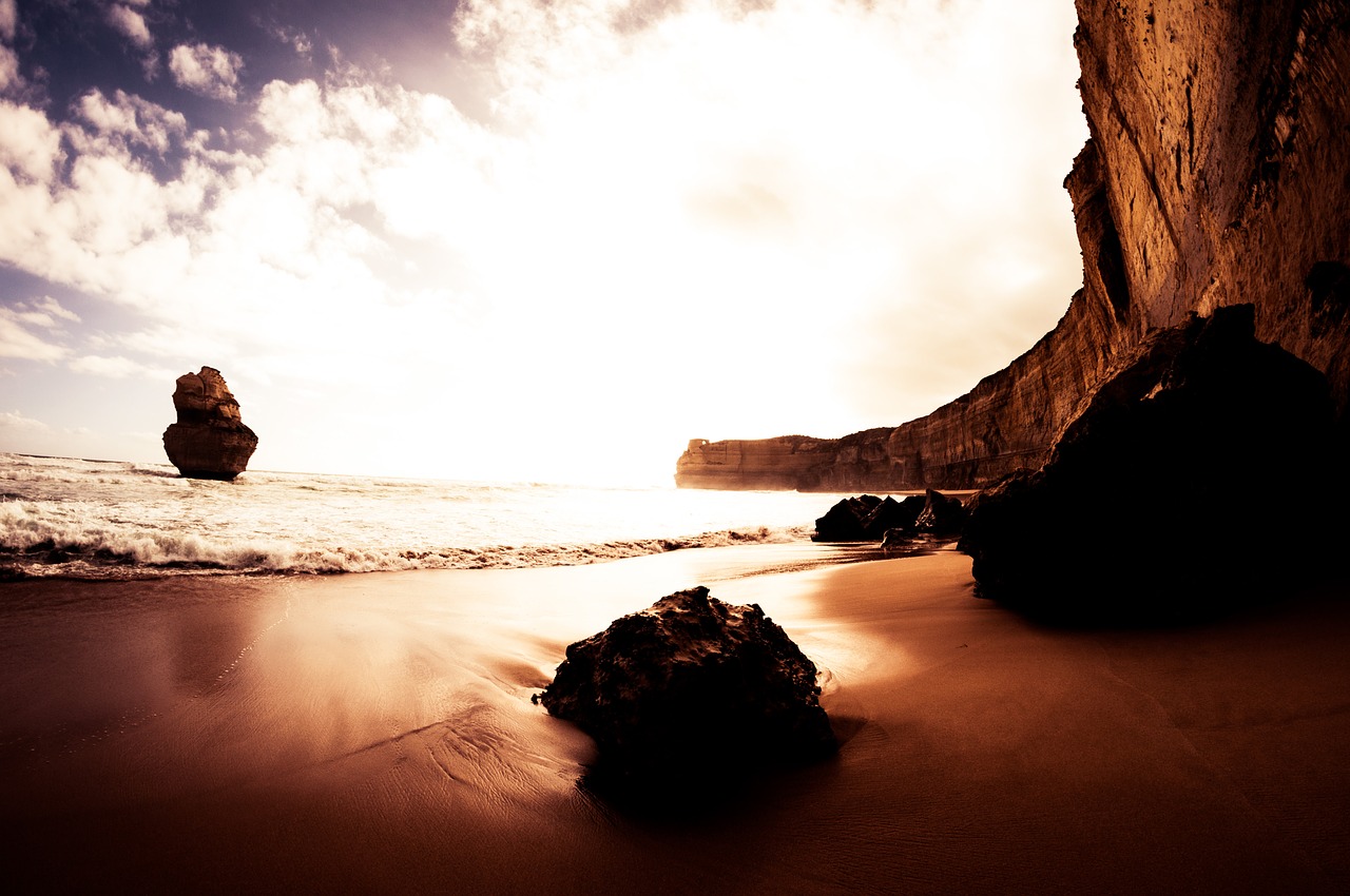 Image - beach boulder dawn dusk landscape