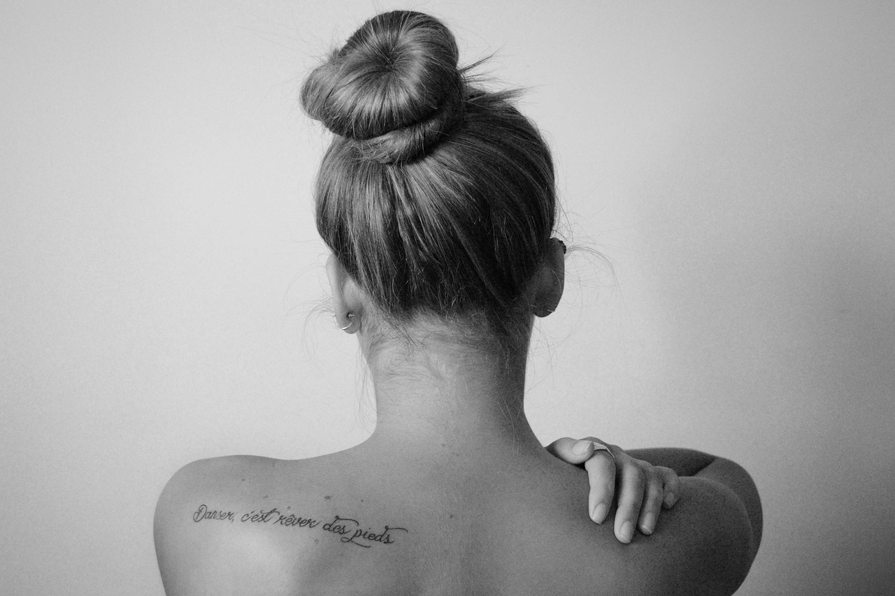 Image - adult back view girl hair hands