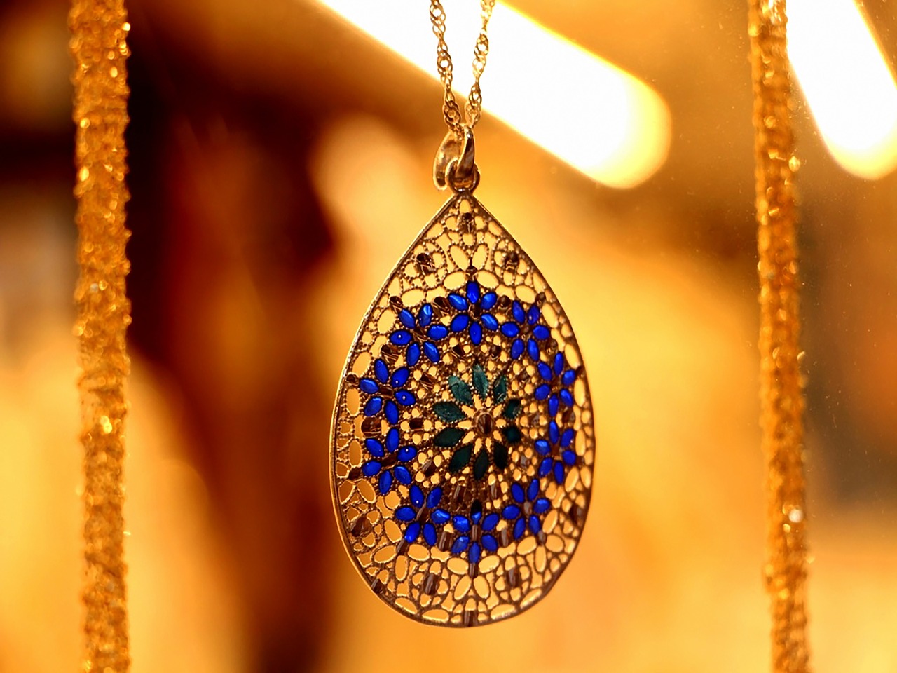 Image - blue gold green jewellery